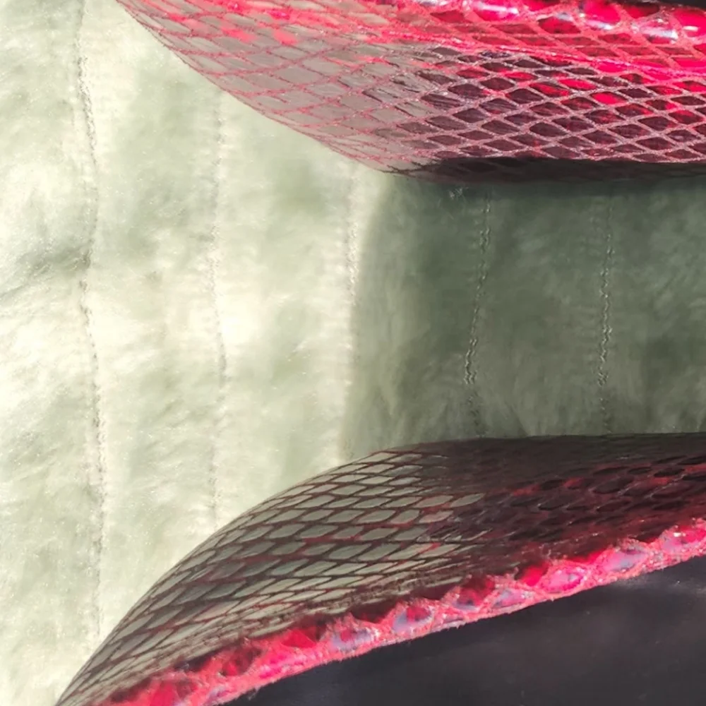 Stuart Weitzman Red Snakeskin Women's Slip-On Loafers w/Glossy Finish Sz. 10.5 - Picture 6 of 16